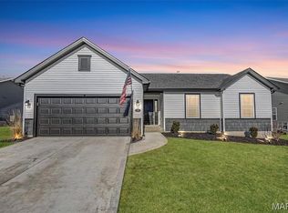 537 Lakewood Dr, Moscow Mills, MO 63362