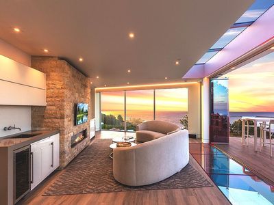7430 Hillside Dr, La Jolla, CA, 92037