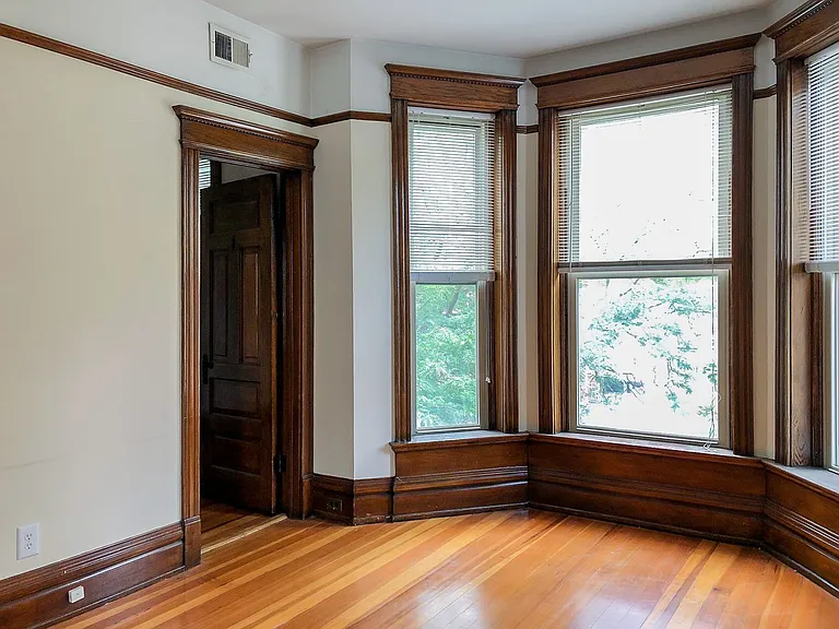 849 W Wellington Ave — Photo 16