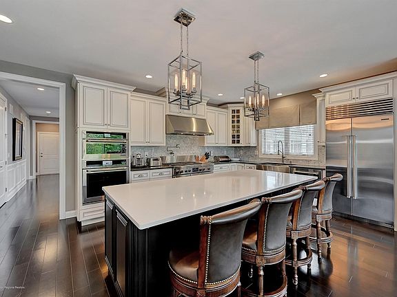 5th image of 11 Langton Dr