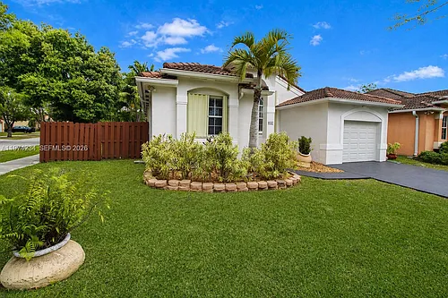 9437 SW 183rd Ter Photo 1