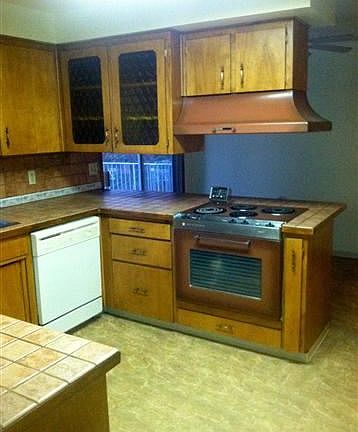 5th image of 3707 E 21st Ave