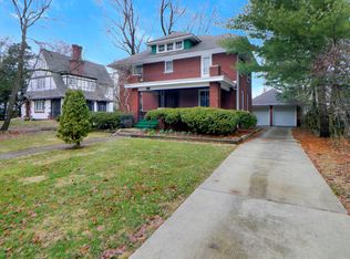 912 W Clark St, Champaign, IL 61821