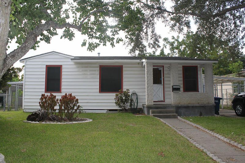 1st image of 1551 Daytona Dr
