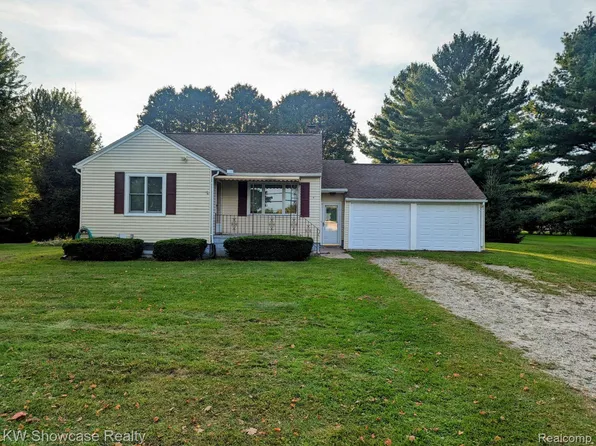 5958 Lakeshore Rd, Lexington, MI 48450