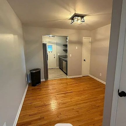 3rd image of 3028 E River Rd