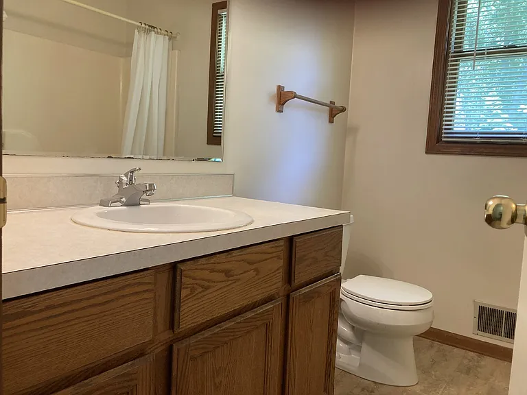 2703 Woodmeadow Dr SE — Photo 18