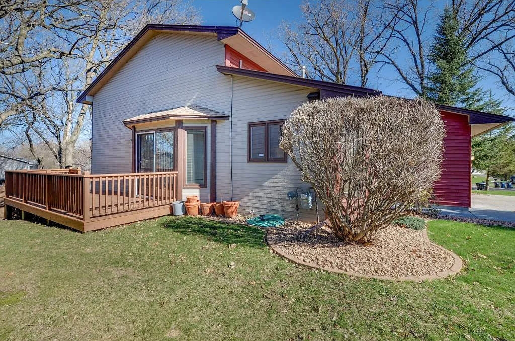 3 bed, 1608 sqft, $2,500 — Photo 3