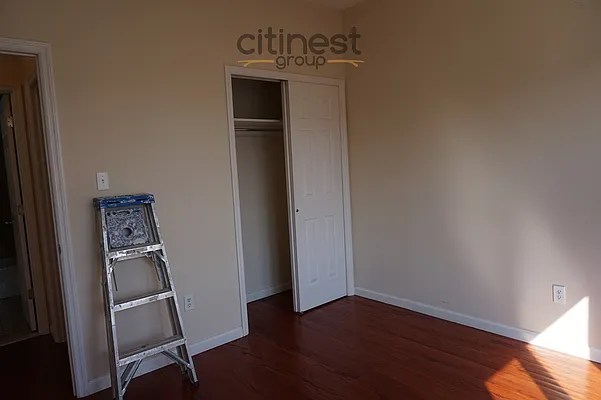 Rented by Citi Nest Group LLC | media 32