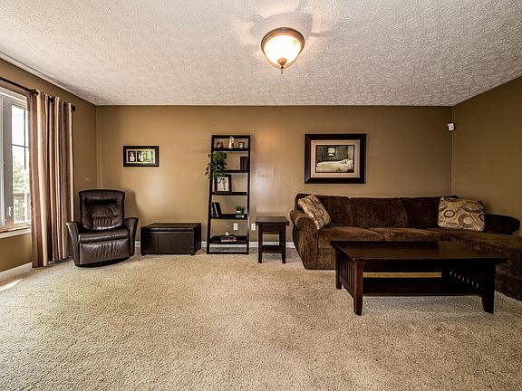 5th image of 7059 Wind River Dr