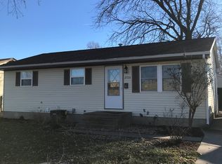 2724 Selkirk Rd, Springfield, IL 62702