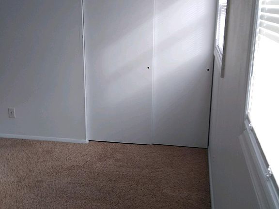 4th image of 903 W Martin St #3