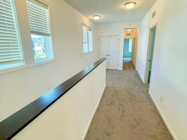 8018 Forestview Ln N — Photo 14