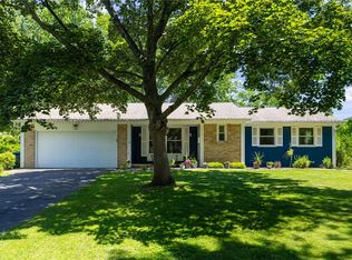 208 Eileen Dr, Rochester, NY 14616