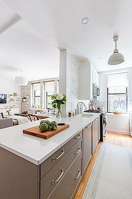 5th image of 43-33 46th St APT A3