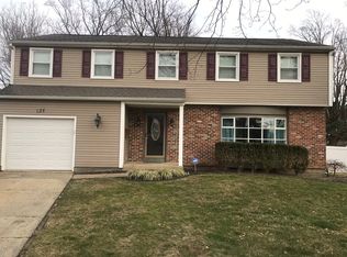 125 Round Hill Rd, Voorhees, NJ 08043