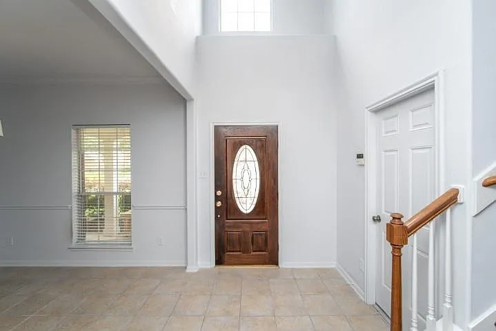 2322 Cool Springs Ln — Photo 5