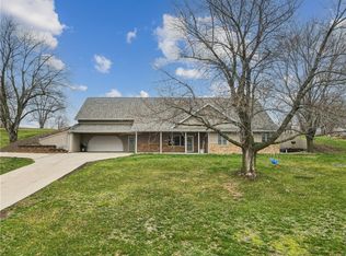 1465 N Shore Dr, Knoxville, IA 50138