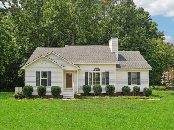 88 Critcher Farm Ln, Benson, NC 27504