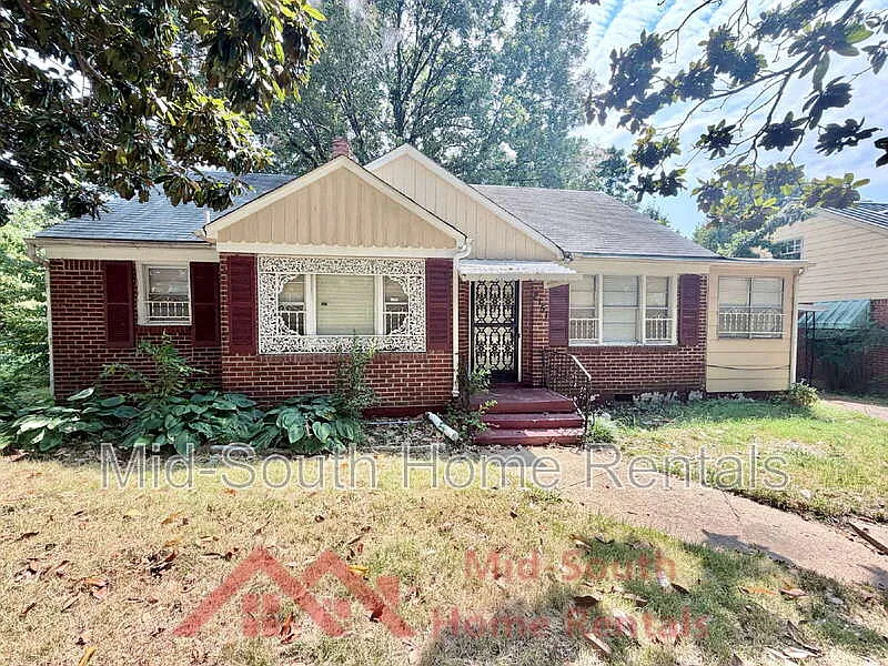 3 bed, 1.0 bath, 1407 sqft, $895 — Photo 2
