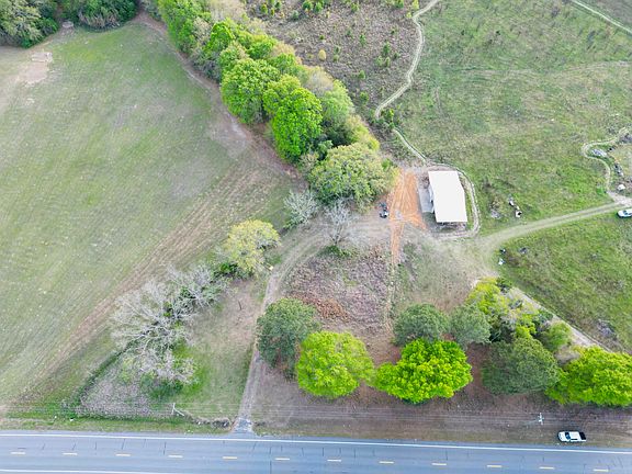 4th image of 3058 Surrey Race Rd