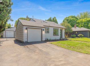 8426 NE Sumner St, Portland, OR 97220