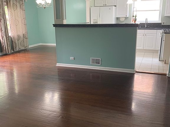 3rd image of 8925 N Wisner St #1