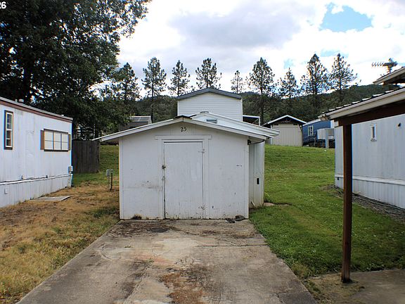 3rd image of 157 Bunting Ln #25