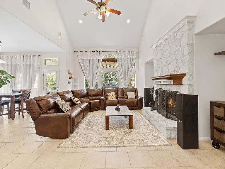 10921 Tornasol Ln — Photo 9