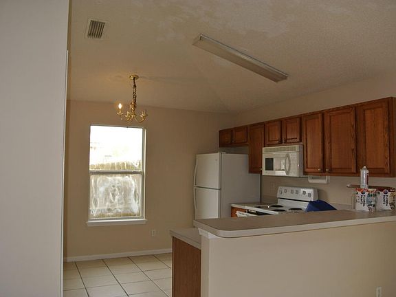 2nd image of 1057 Buccaneer Blvd