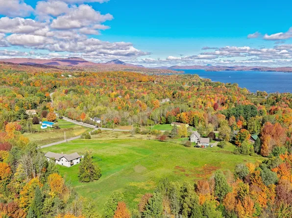 462 Logan Drive, Newport City, VT 05855