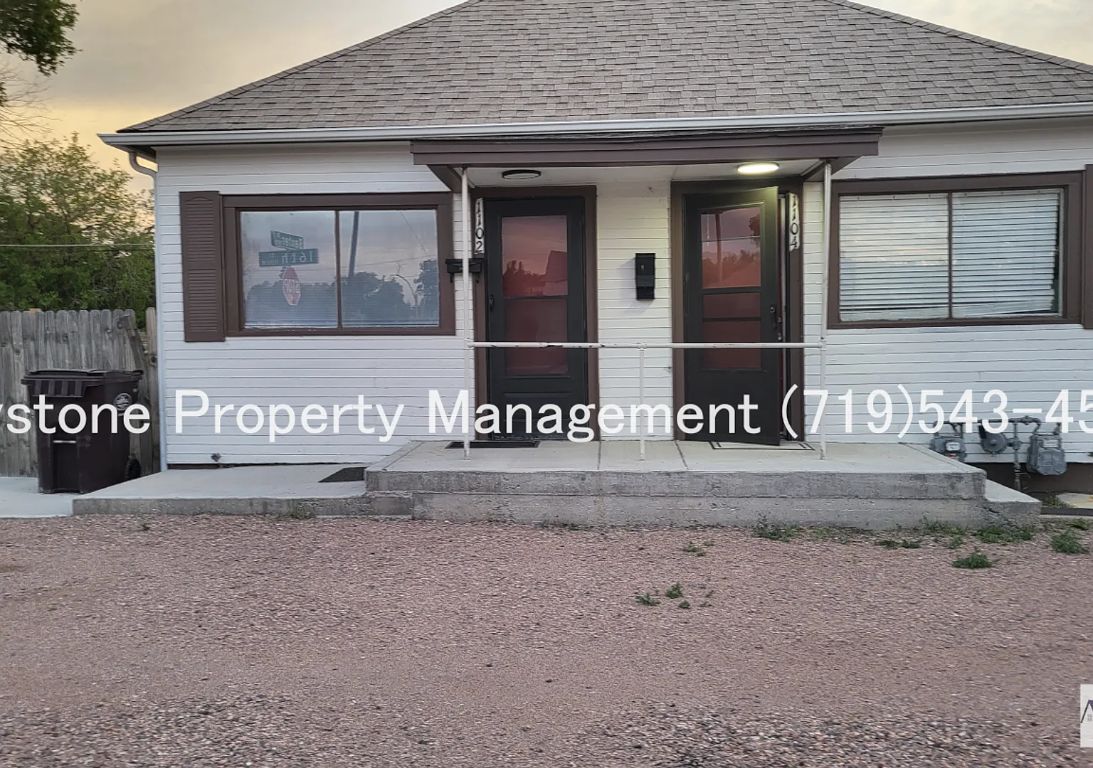 $400 OFF Special! Small Dog Allowed! 1 Bedroom/1 Bathroom/1 Car Garage for Storage $800/$800 — Photo 2