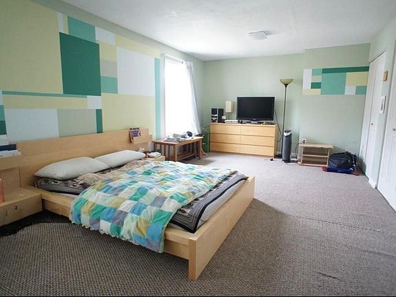 5th image of 160 Quincy Shore Dr Unit 102