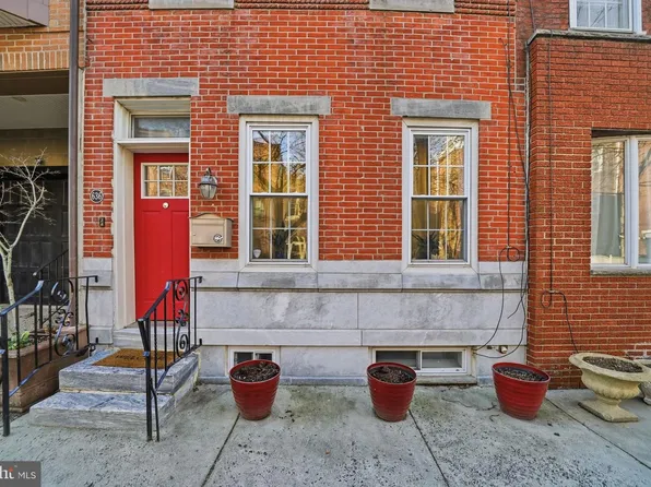 636 Carpenter St, Philadelphia, PA 19147