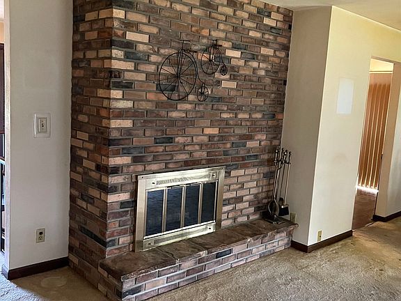 3rd image of 5721 Chadbourne Cir