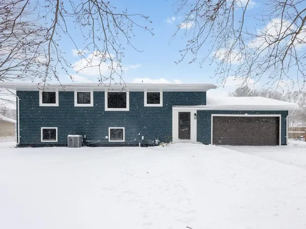 30068 Westlake Dr, Elkhart, IN 46514