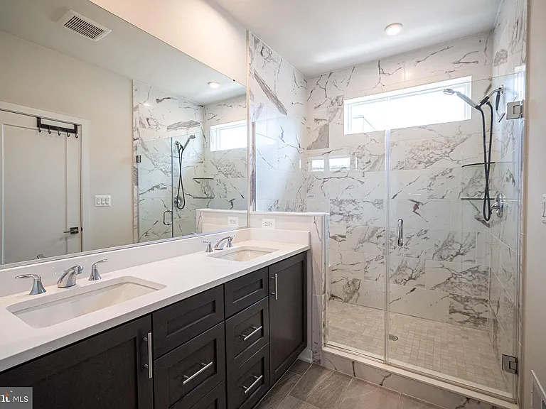 14304 Beckett Glen Cir — Photo 35