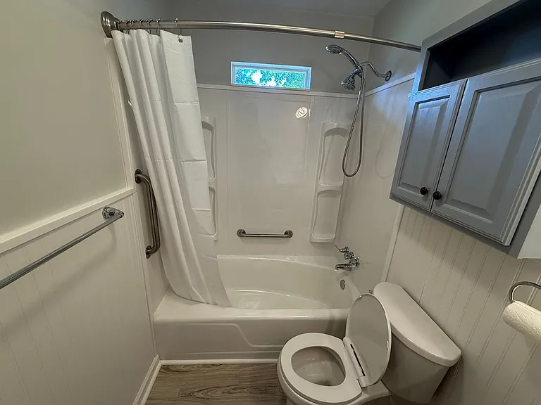 1746 E Avalon Cir #B — Photo 14