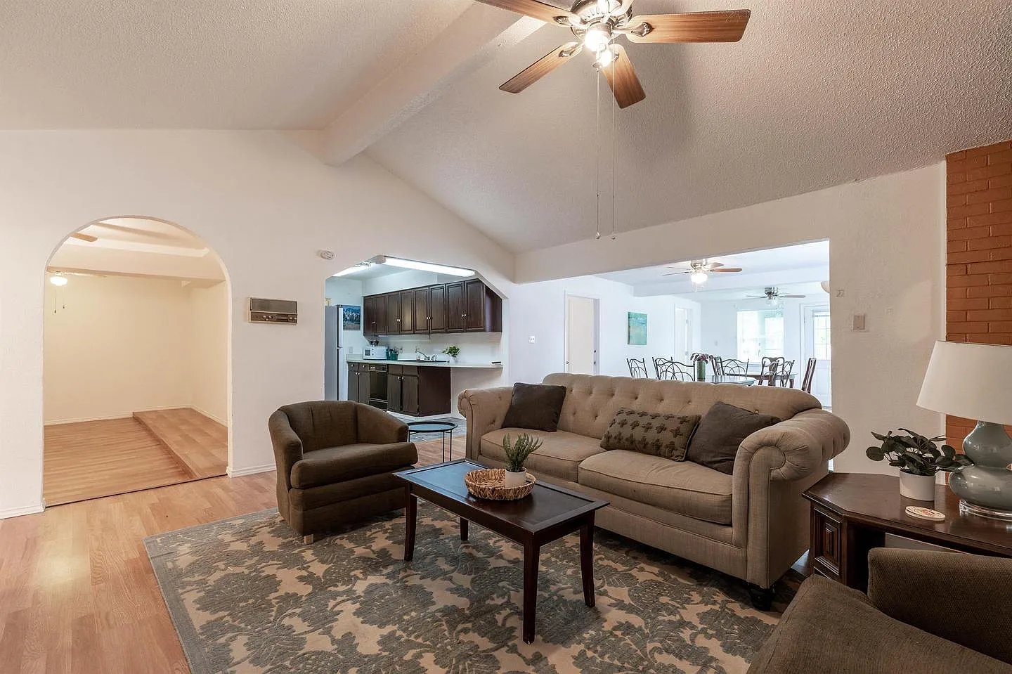 Stylish Arlington home with open-concept living — Photo 1