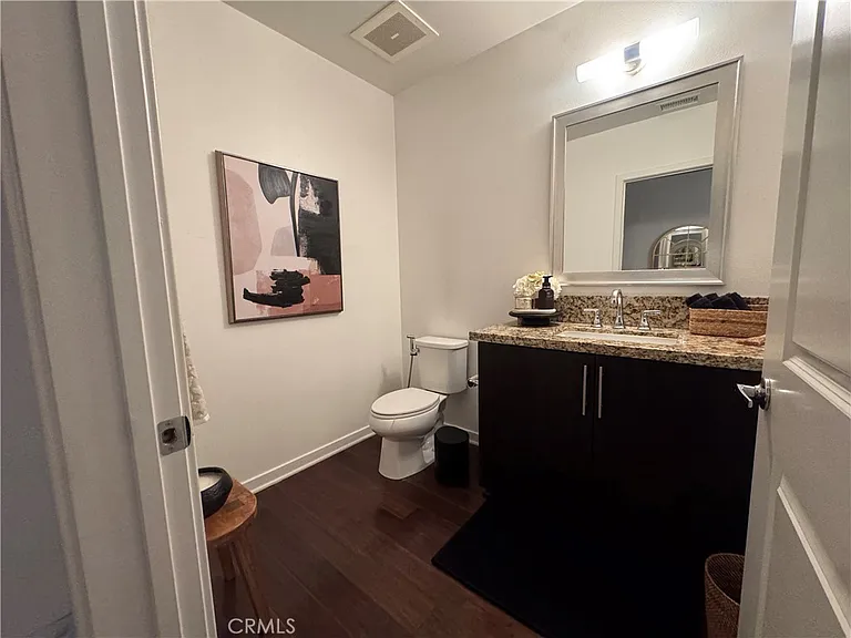 21 Gramercy #218 — Photo 23