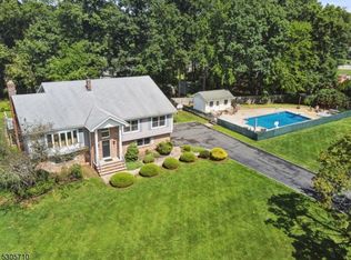 15 Howell St, Whippany, NJ 07981