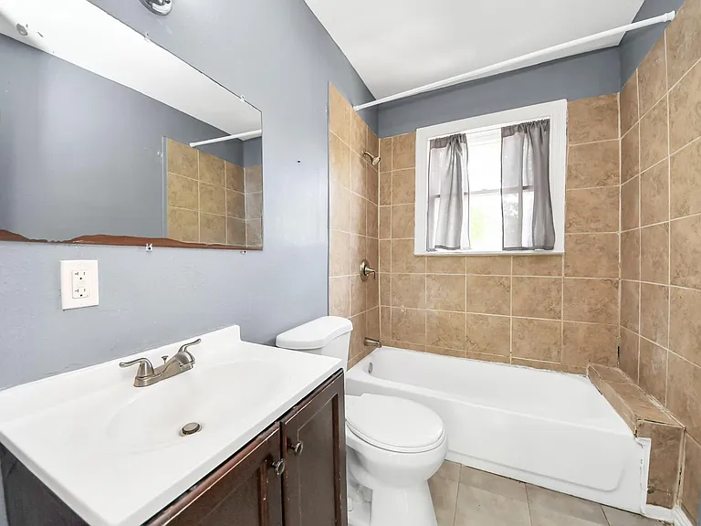 3012 Isabella St #B — Photo 34