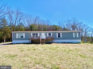 102 Peaceful Mountain Ln, Brandywine, WV 26802