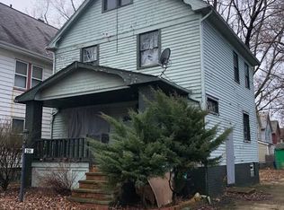 394 Cleveland Rd, Cleveland, OH 44108