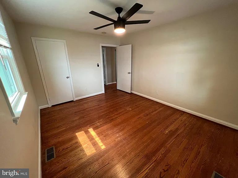 504 Walnut Dr — Photo 20