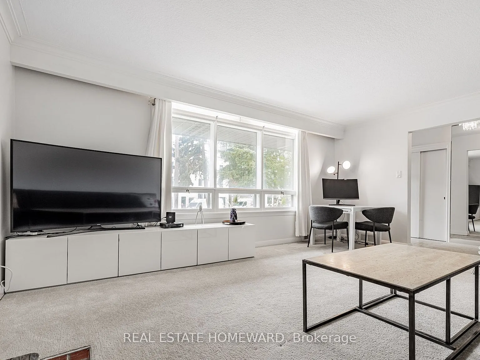 4 bed, $3,200 — Photo 3