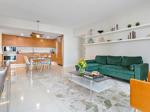 3rd image of 475 Brickell Ave #Id1233201p