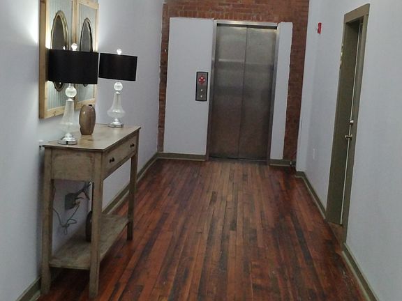Building Hallway