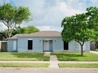 3809 Capri Dr, Corpus Christi, TX 78415