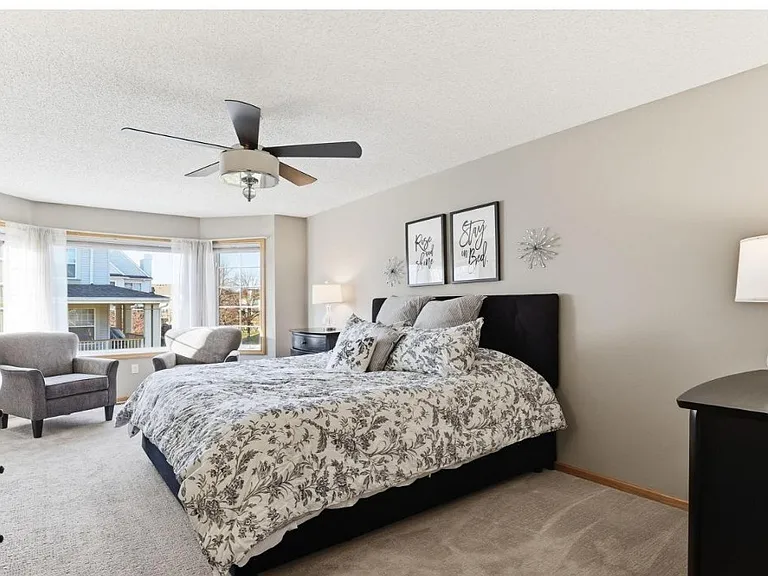Large primary bedroom with closet (does not come furnished)